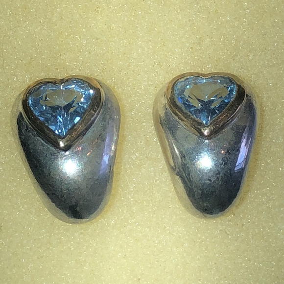 Pranda Designs 925 Heart Shaped Sterling Silver Earrings with Blue Gemstone - Picture 8 of 8